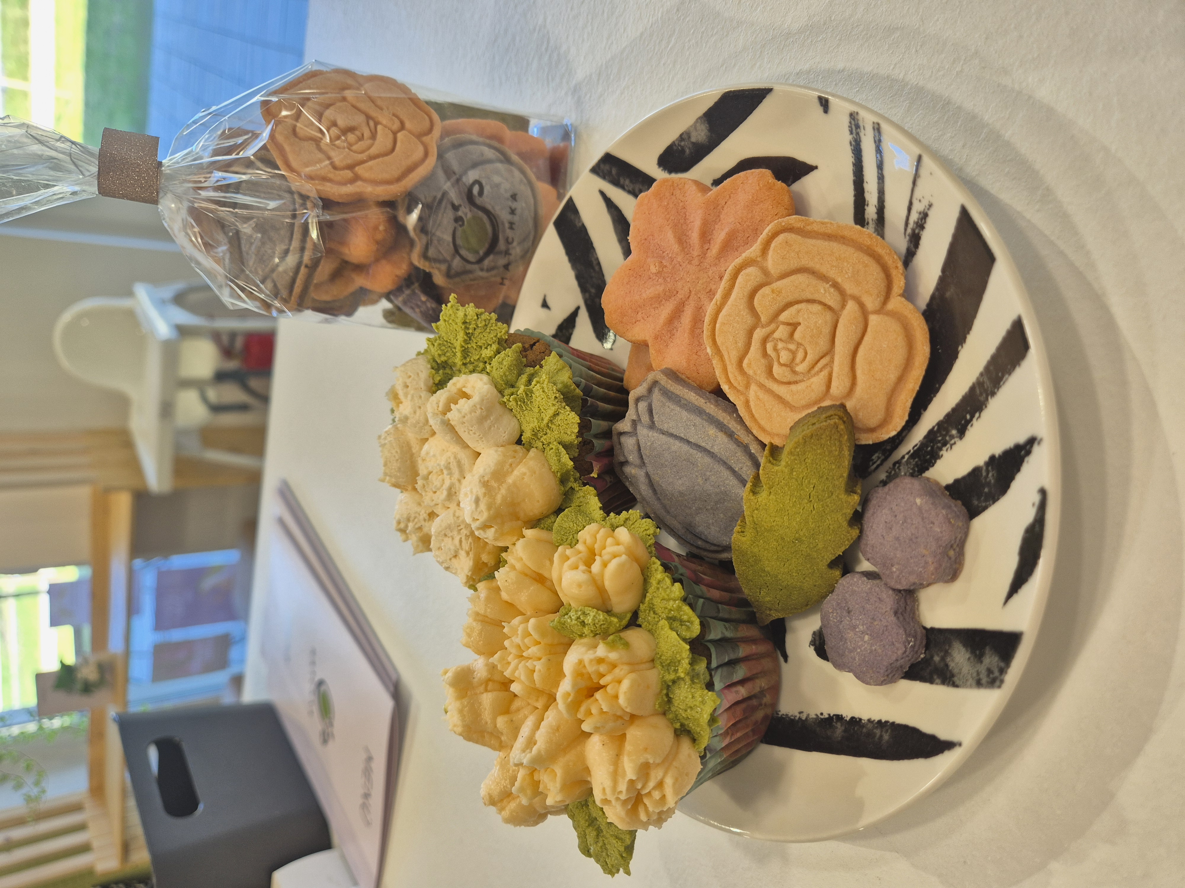 Vajaskeksz és yuzu cupcake